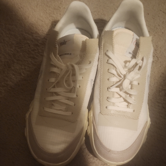 Nike Waffle Racer Cream and White Casual Sneakers - Used - Picture 1 of 3